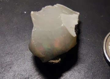 Opal Szlachetny z Etiopii | 3,34g | Opalizujący