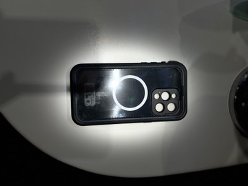 Etui Otterbox IPhone 14 pro max.Indukcja magnez