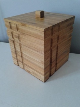 Pojemnik drewniany z pokrywą kwadratowy 14x13