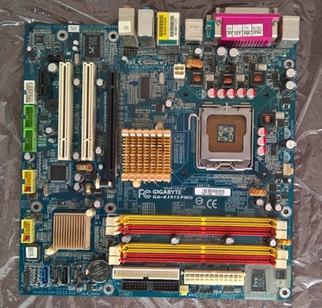 GA-8I915PMD  + Pentium IV 3,06 GHz + chłodzenie