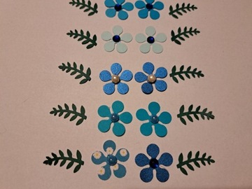 Kwiaty niebieski mix z listkami Handmade