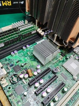 Dual CPU SuperMicro X7DCL-3