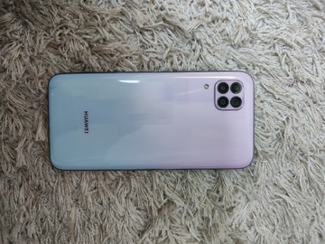 Telefon Huawei P40 lite + 2 etui