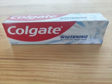 Colgate whitening pasta do zębów