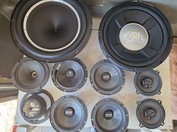 Głośniki JBL Hertz Helix DLS na kosze do naprawy