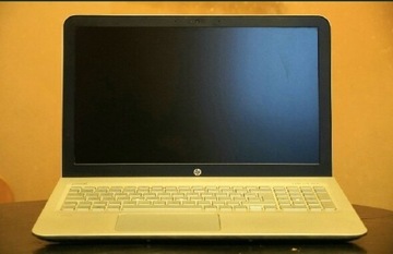 Laptop HP ENVY 2TB dysk 8GB RAM Bang & Olufsen