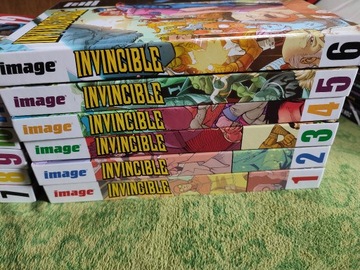 Invincible, komplet 12 tomów