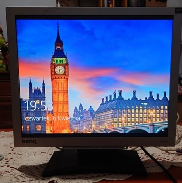 Monitor BENQ Q9T4 