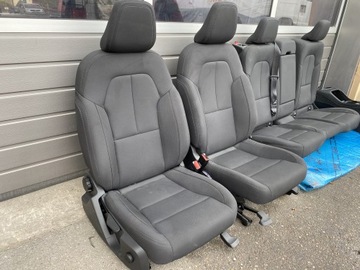 Volvo XC40 - komplet foteli, boczki i konsola