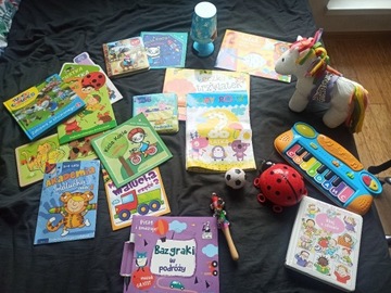 Zestaw zabawek i książeczek dla dziecka 2+