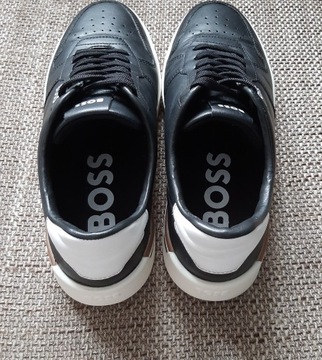 Hugo Boss Sneakersy czarne skórzane R 40 