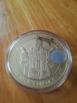 Medal Życie Papieża Jana Pawła II - Wybór Papieża