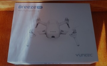 DRON YUNEEC BREEZE 4K + KONTLORER OKULARY