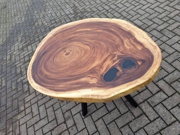 Stół okrągły z drewna suar- żywica epoksydowa