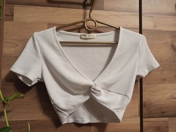 bluzka biały crop-top Pull&Bear