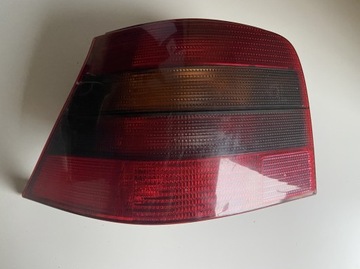 Dymione lampy tył lewa i prawa vw golf IV