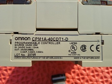 OMRON CPM1A-40CDT1-D, CPM1A-MAD11