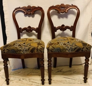 komplet dwóch  krzeseł- biedermeier z epoki