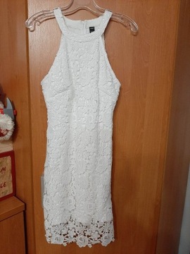 Biała koronkowa sukienka mini