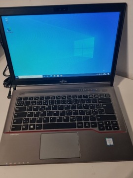 Laptop Fujitsu Lifebook E746 I5 6gen 8gb RAM SSD