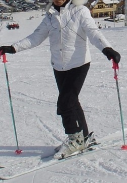 Lekka damska kurtka narciarska firmy AST 170 cm