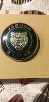 Znaczek, emblemat jaguar 