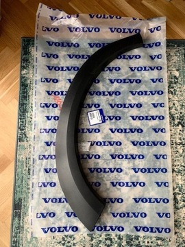 VOLVO XC70 listwa nakładka na błotnik prawy tył