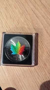 Canada 2022 - Maple Leaf Ag999.9 1oz Rainbow Holo