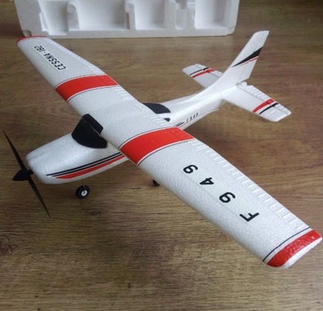 Samolot RC zdalnie sterowany Cessna-182 2,4G 3 k żyro