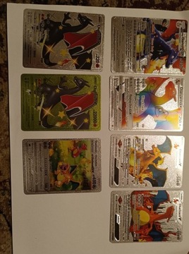 Karty pokemon Charizard różne