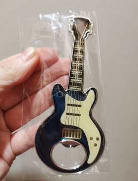 Magnes na lodówkę 3D otwieracz gitara basowa OUTLE