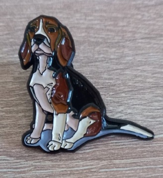 Przypinka pins beagle pies 