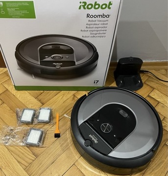 iRobot Roomba i7