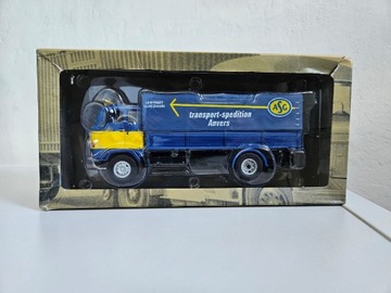 Model VOLVO F89 ( IXO 1/43 )