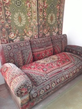 Sofa-kanapa do renowacji 