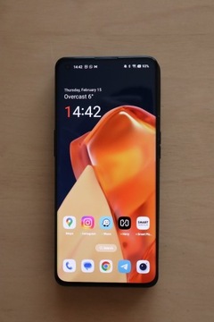 OnePlus 9 Pro 8 GB / 128 GB