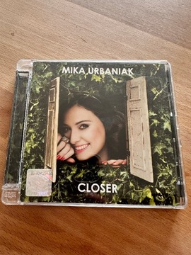 Mika Urbaniak - Closer