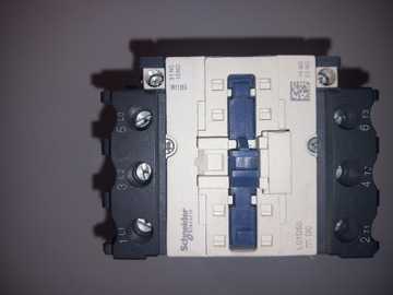 Stycznik Schneider TeSys LC1D50BD 50 A  