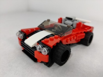 LEGO 31100 Creator 3w1 - Samochód sportowy 2020r.