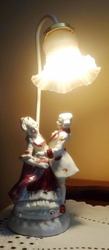 Figuralna porcelanowa lampka nocna