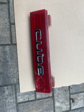 Emblemat lampa blenda Nissan cube