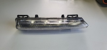 Mercedes Lampa LED dzienny prawa 2049069200