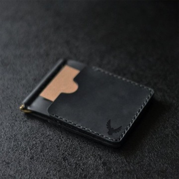 Czarny ręcznie robiony portfel na karty z klipsem