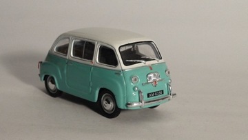 Fiat Multipla 600  skala 1:43  (60)