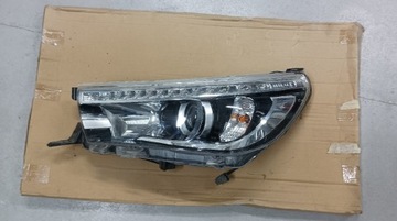 Lampa lewa przód Toyota Hilux LED