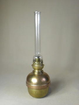 Mosiężna duża lampa naftowa