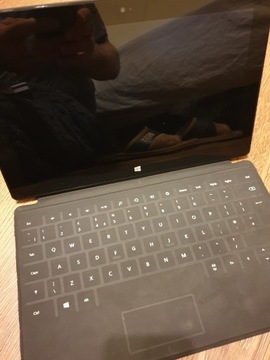 Tablet MICROSOFT SURFACE RT 1516 32GB CZARNY