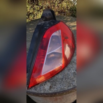 Lampa tylna renault megane 2