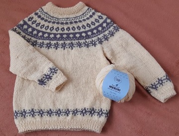 Sweterek ręcznie robiony 
