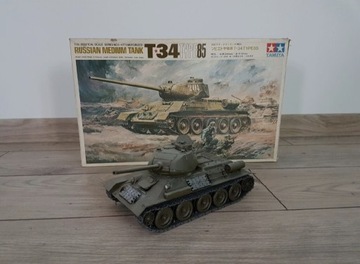 Zabytkowy model Tamiya 1:25, czołgu T-34 z 1969r